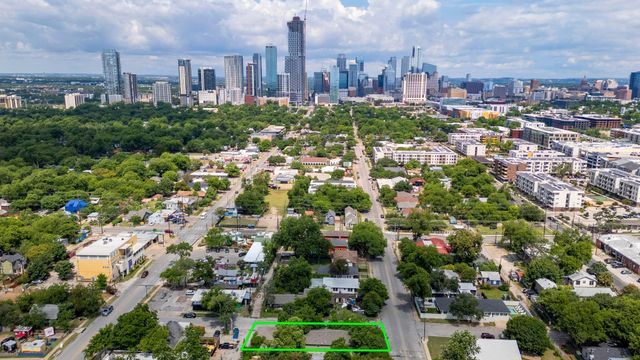 111 Adam L Chapa Sr ST, Austin, TX 78702
