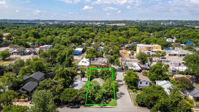 111 Adam L Chapa Sr ST, Austin, TX 78702