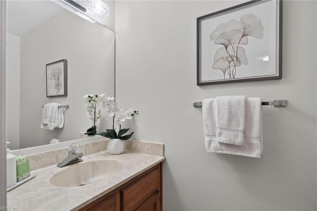 306 Worthington SQ, Portsmouth, VA 23704