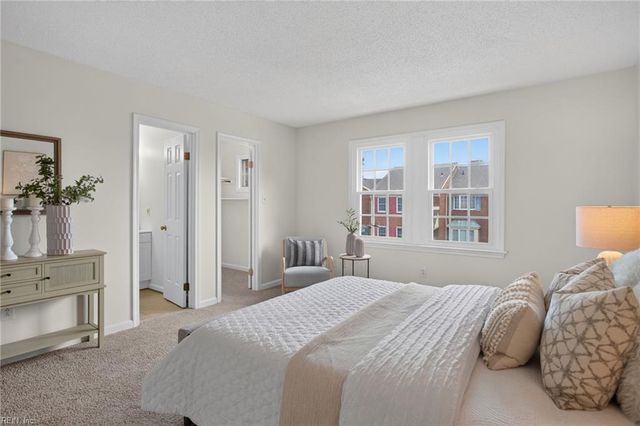 306 Worthington SQ, Portsmouth, VA 23704