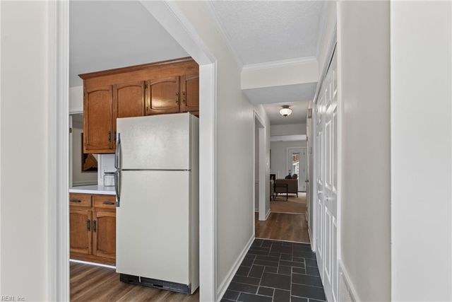 306 Worthington SQ, Portsmouth, VA 23704