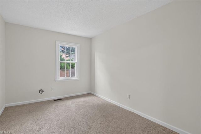 306 Worthington SQ, Portsmouth, VA 23704
