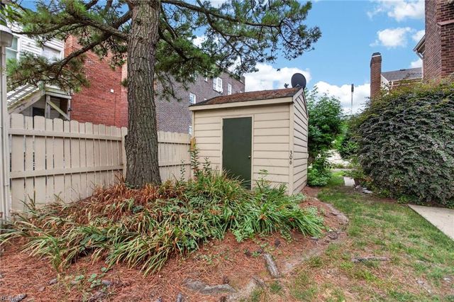 306 Worthington SQ, Portsmouth, VA 23704