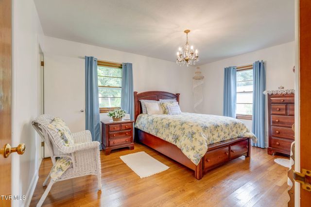 606 Pine Hill Road, Elizabethton, TN 37643