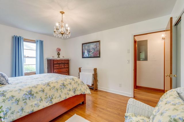 606 Pine Hill Road, Elizabethton, TN 37643