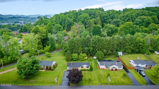 606 Pine Hill Road, Elizabethton, TN 37643