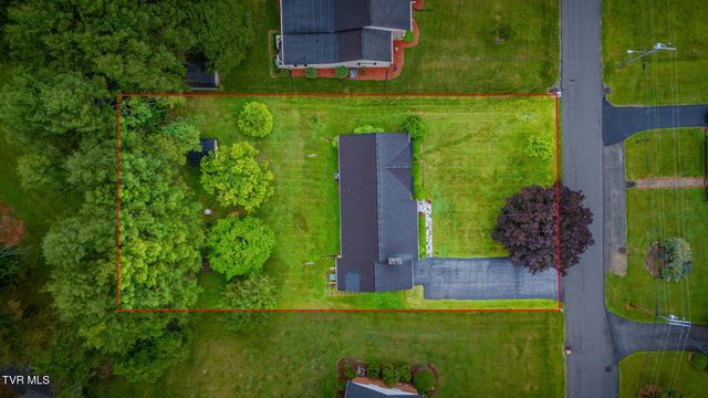 606 Pine Hill Road, Elizabethton, TN 37643