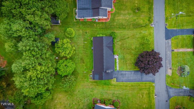 606 Pine Hill Road, Elizabethton, TN 37643