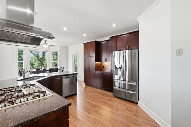 2951 Summitop Court, Marietta, GA 30066