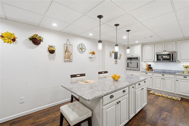 2951 Summitop Court, Marietta, GA 30066