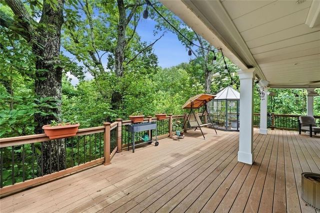 2951 Summitop Court, Marietta, GA 30066