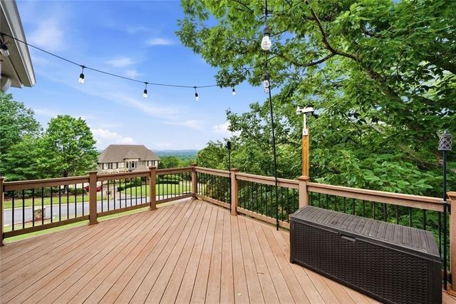 2951 Summitop Court, Marietta, GA 30066