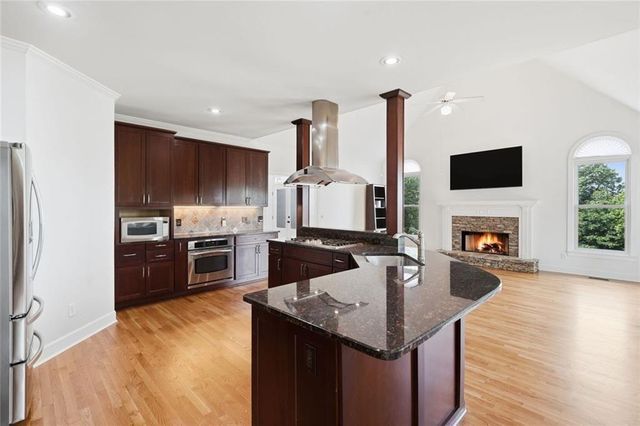 2951 Summitop Court, Marietta, GA 30066
