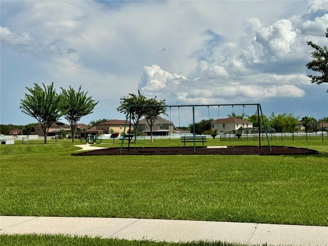 4912 STONE ACRES CIR, St Cloud, FL 34771