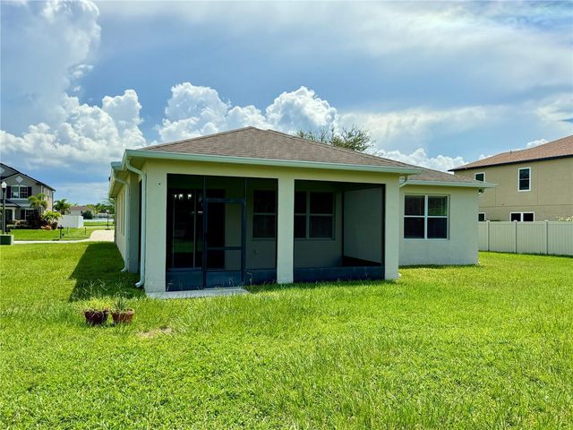 4912 STONE ACRES CIR, St Cloud, FL 34771