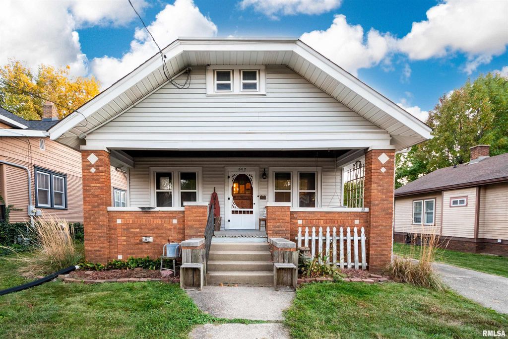 802 W GIFT Avenue, Peoria, IL 61604