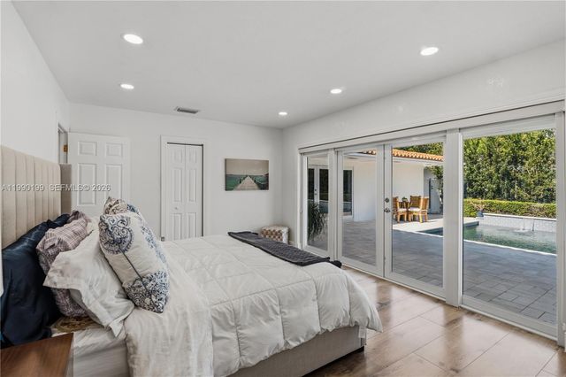 7327 Sabal Dr, Miami Lakes, FL 33014