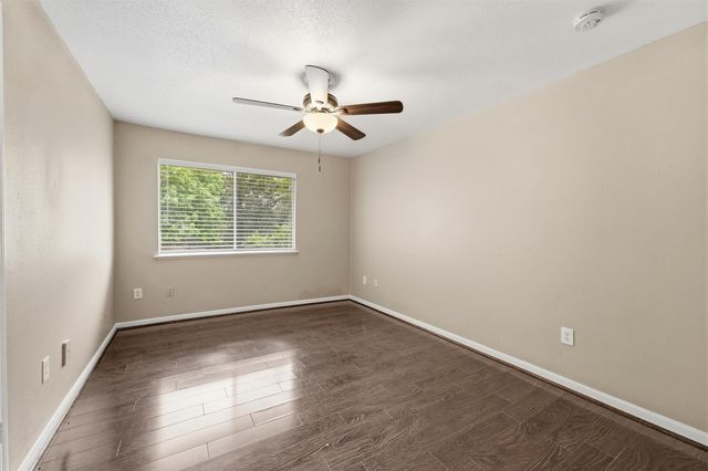 12315 Glenview Drive, Montgomery, TX 77356