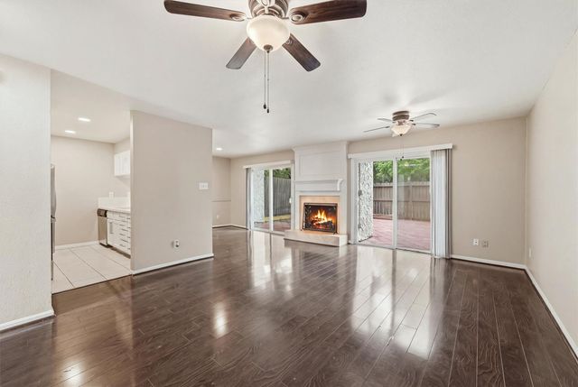 12315 Glenview Drive, Montgomery, TX 77356