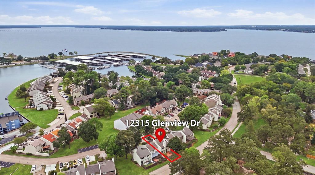 12315 Glenview Drive, Montgomery, TX 77356