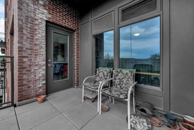 828 Bobcat Avenue, 404, Columbus, OH 43212