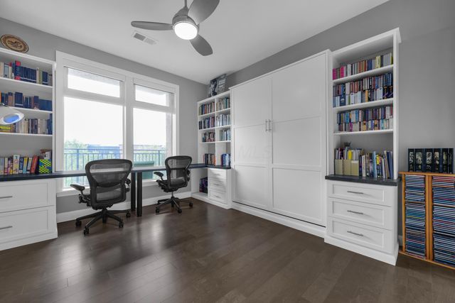 828 Bobcat Avenue, 404, Columbus, OH 43212