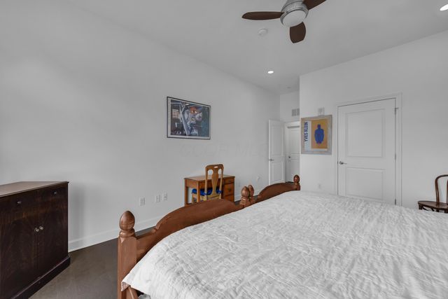 828 Bobcat Avenue, 404, Columbus, OH 43212