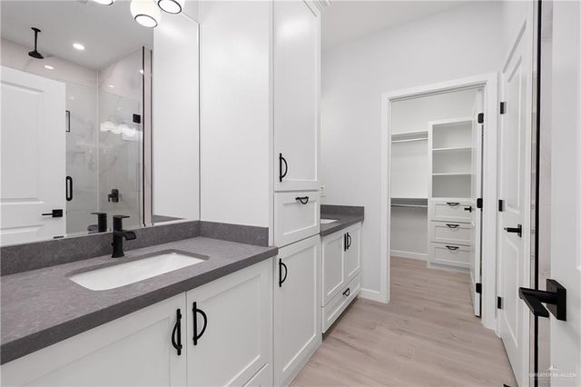 717 E Sadie Street, Edinburg, TX 78541