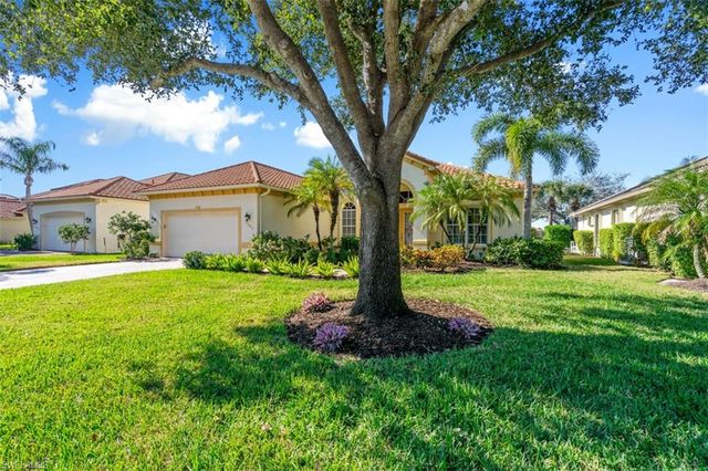 11063 Sea Tropic LN, Fort Myers, FL 33908