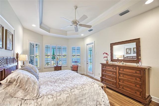 11063 Sea Tropic LN, Fort Myers, FL 33908