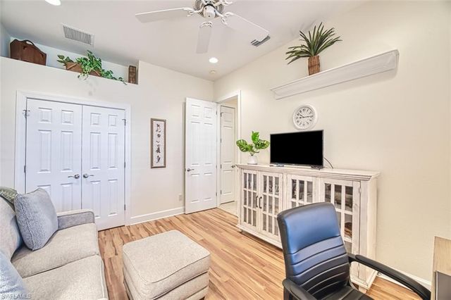 11063 Sea Tropic LN, Fort Myers, FL 33908