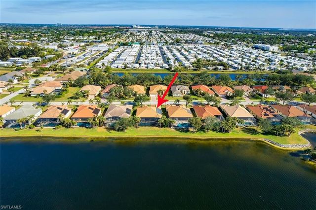 11063 Sea Tropic LN, Fort Myers, FL 33908