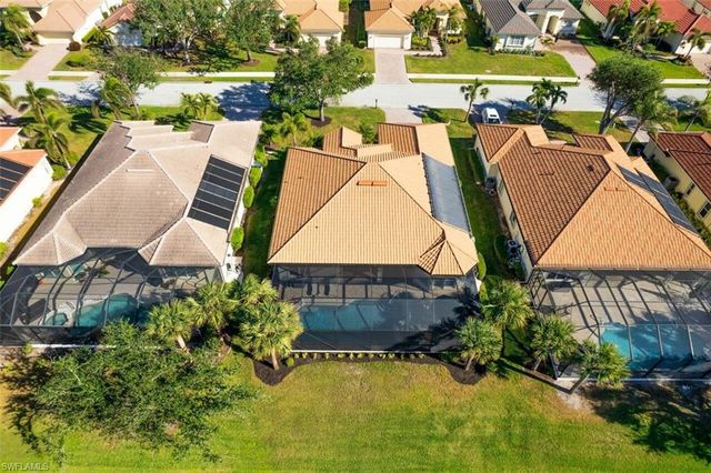 11063 Sea Tropic LN, Fort Myers, FL 33908