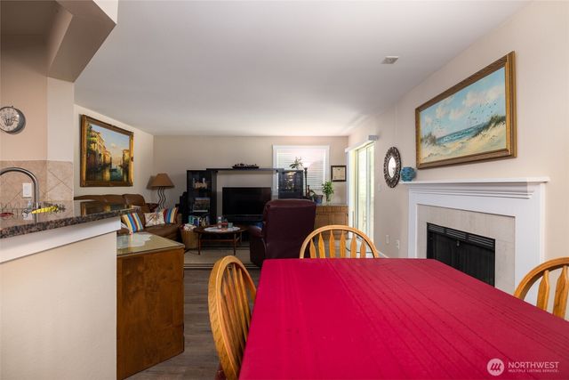 15415 35th Avenue W #J101, Lynnwood, WA 98087
