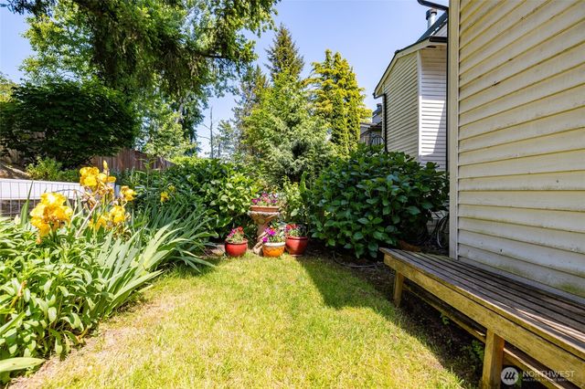 15415 35th Avenue W #J101, Lynnwood, WA 98087