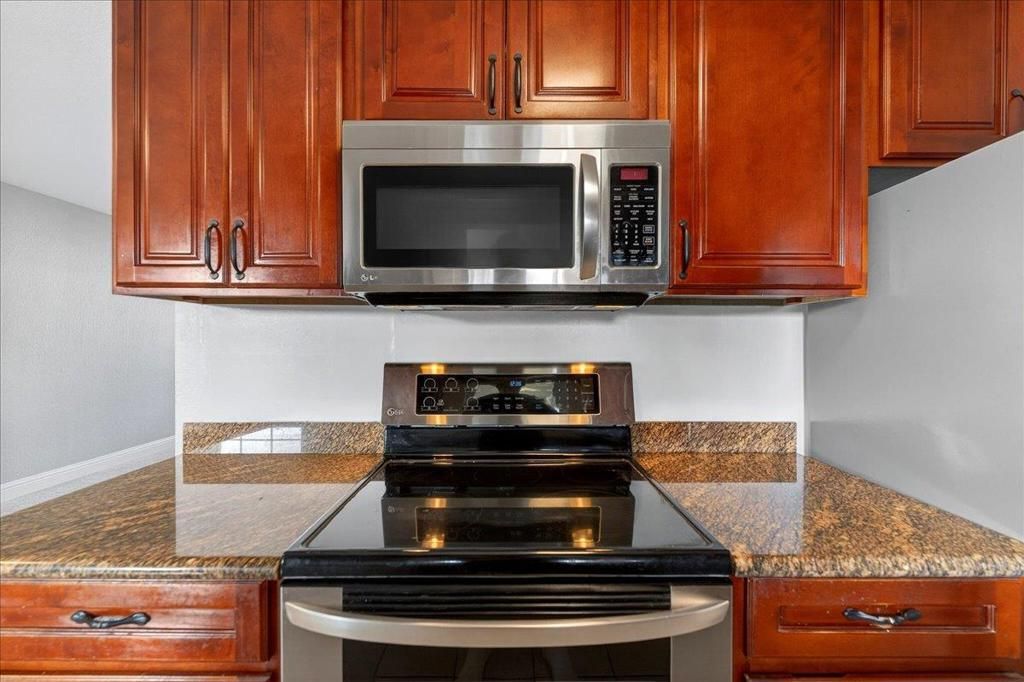 Image 12 of property listing at 3598 Payne Avenue 8, San Jose, CA 95117