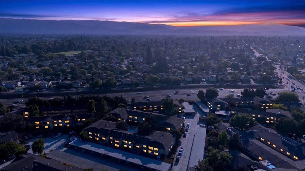 Image 32 of property listing at 3598 Payne Avenue 8, San Jose, CA 95117