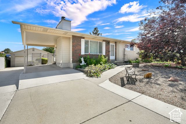 3733 S DEANN DR, West Valley City, UT 84128