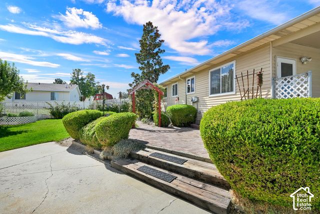 3733 S DEANN DR, West Valley City, UT 84128