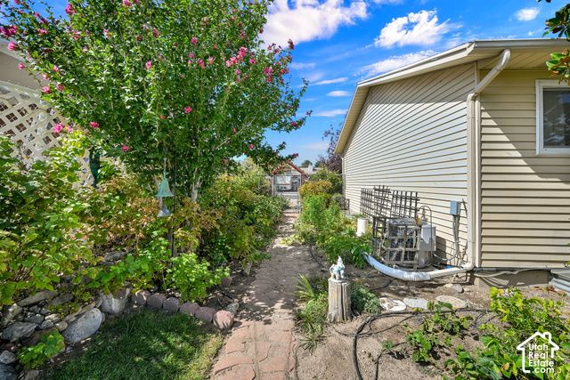 3733 S DEANN DR, West Valley City, UT 84128