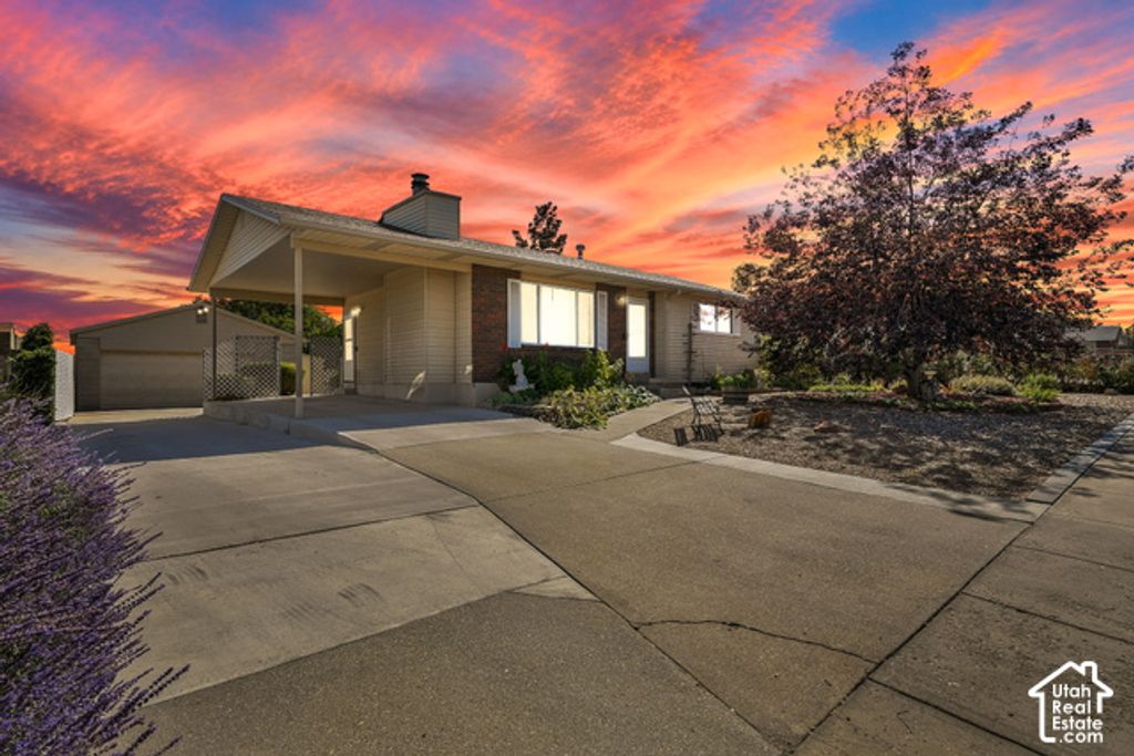 3733 S DEANN DR, West Valley City, UT 84128