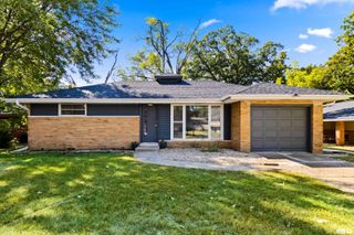 2910 W WESTPORT Road, Peoria, IL 61615