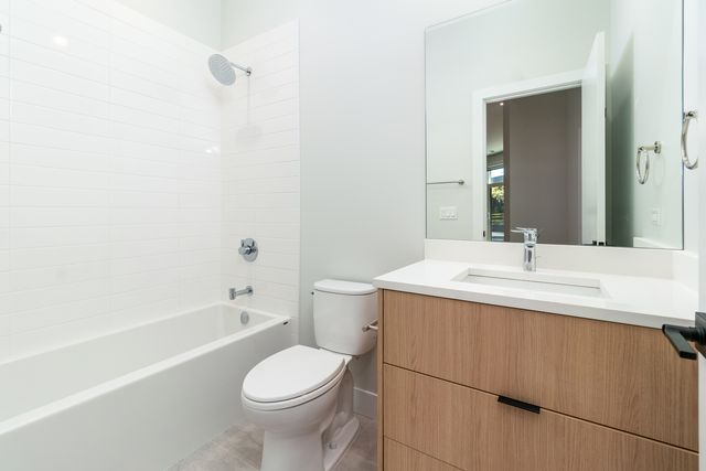 3947 W Dakin Street 1, Chicago, IL 60618