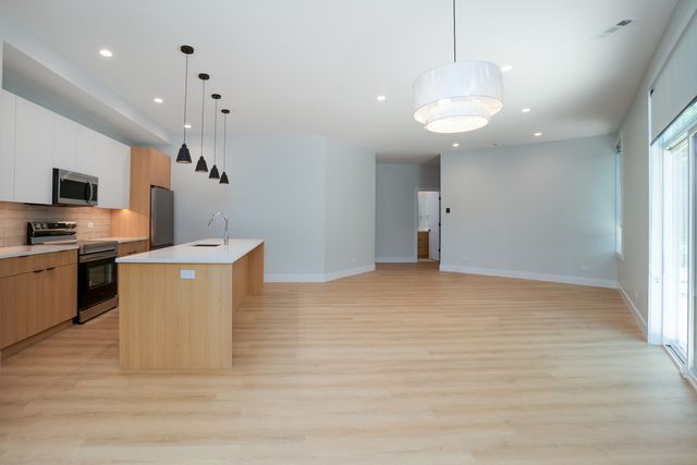 3947 W Dakin Street 1, Chicago, IL 60618