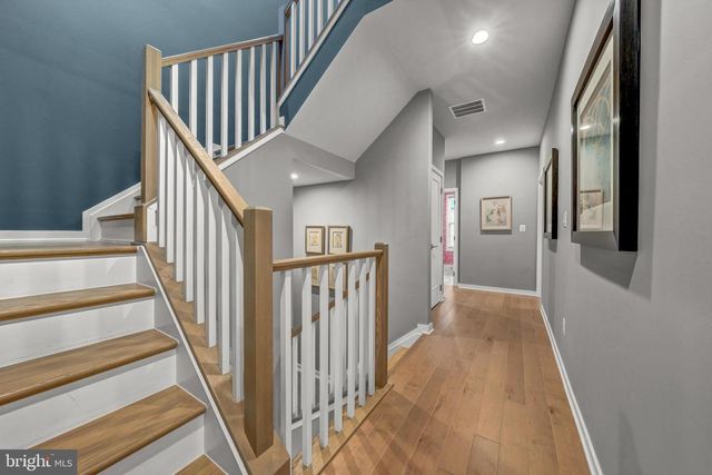 43927 HURLEYS HUNT TER, Ashburn, VA 20147