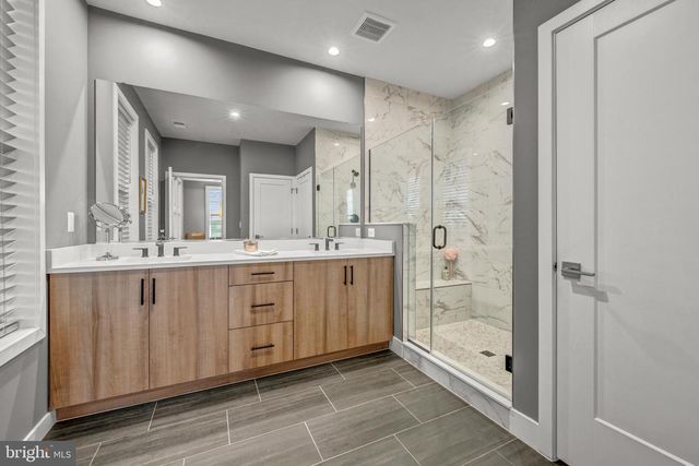 43927 HURLEYS HUNT TER, Ashburn, VA 20147