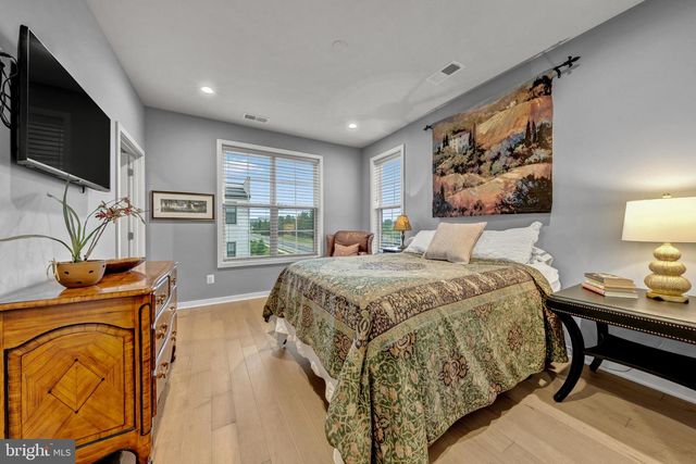 43927 HURLEYS HUNT TER, Ashburn, VA 20147