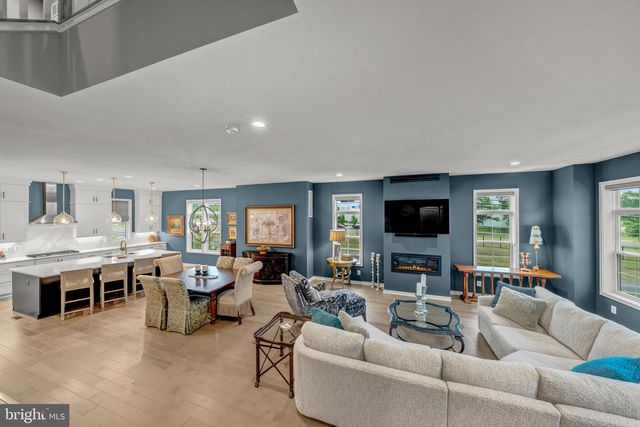 43927 HURLEYS HUNT TER, Ashburn, VA 20147
