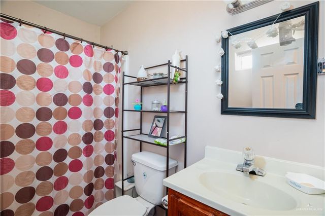 24609 Ocean Street, Monte Alto, TX 78538