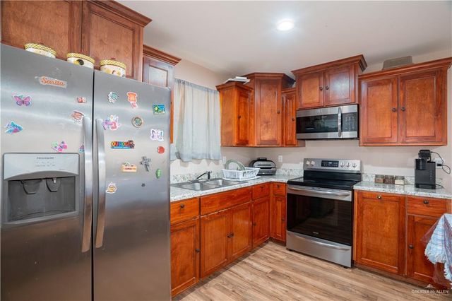 24609 Ocean Street, Monte Alto, TX 78538